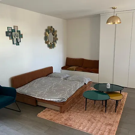 Pensión Moderne Avec Jacuzzi