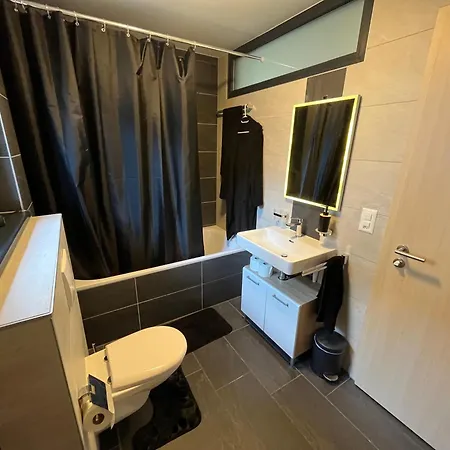 Moderne Avec Jacuzzi