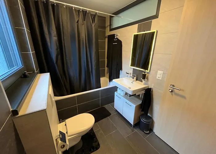 Moderne Avec Jacuzzi